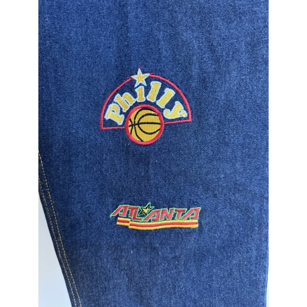 Vtg UNK NBA Teams Embroidered Patches Denim Jeans Mens Streetwear Hip Hop 32x31 - Picture 5 of 12